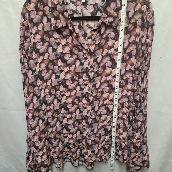 Vince XL 100% Sheer Silk Micropleat Long Sleeve Button Down Painted Floral - Picture 6 of 9